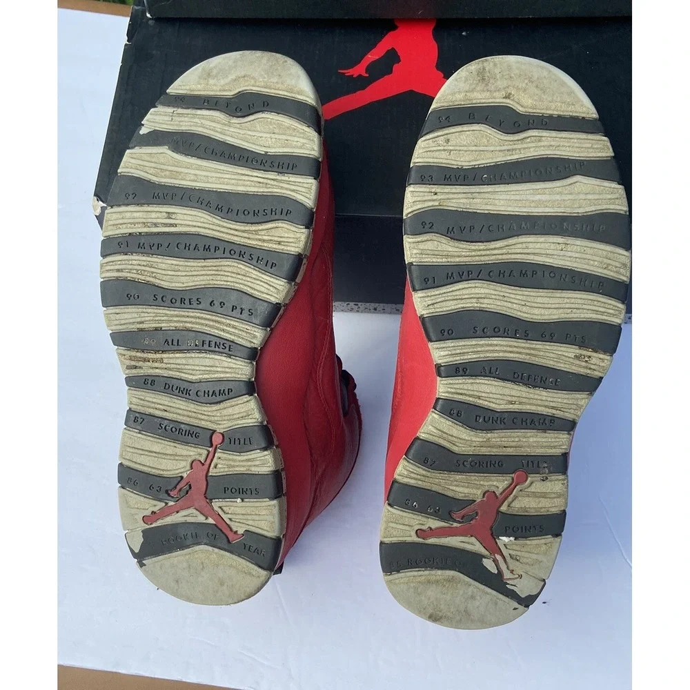 Nike Air Jordan 10 X Retro Bulls Over Broadway Gym Red 30th‎ Size 9.5 705178-601